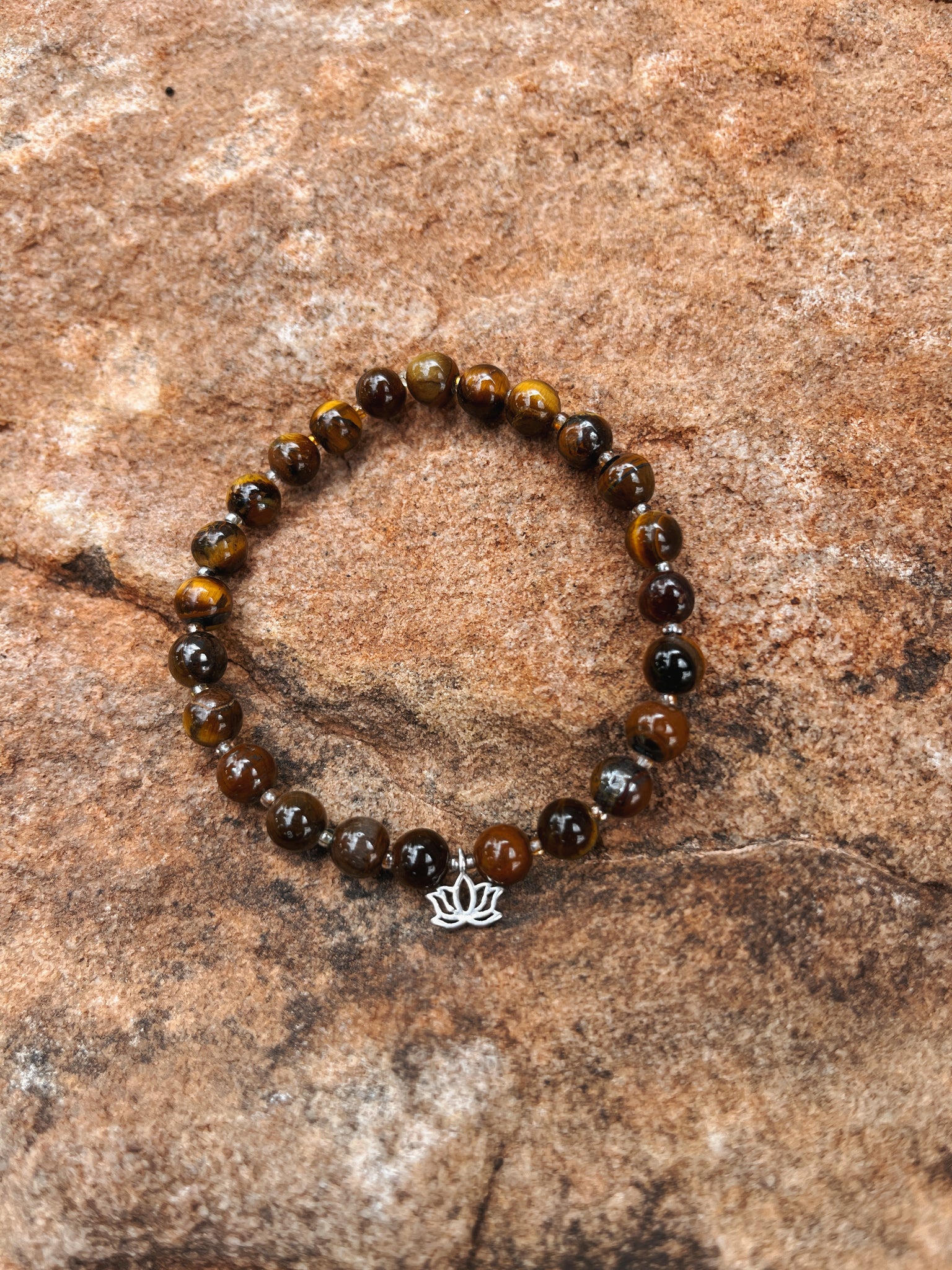 Women's Tiger Eye Bracelet